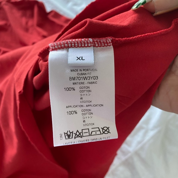 GIVENCHY T SHIRT - Picture 3 of 3